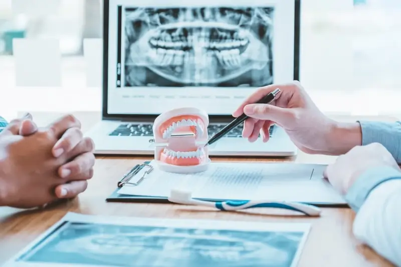 Czy z opryszczką można iść do dentysty?