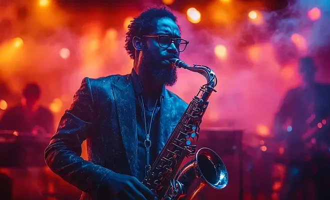 Ile klapek ma saksofon?